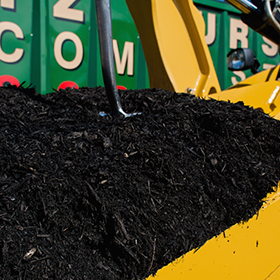 Black Dyed Mulch in St. Louis